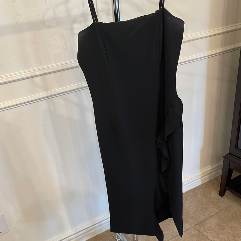 Elegant Black Sleeveless Dress